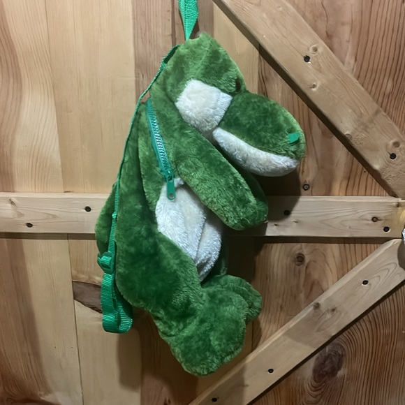 Calplush dinosaur backpack has adjustable straps in great condition - Picture 8 of 11